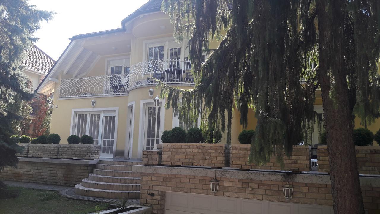 Pero Panzio Debrecen Exterior photo