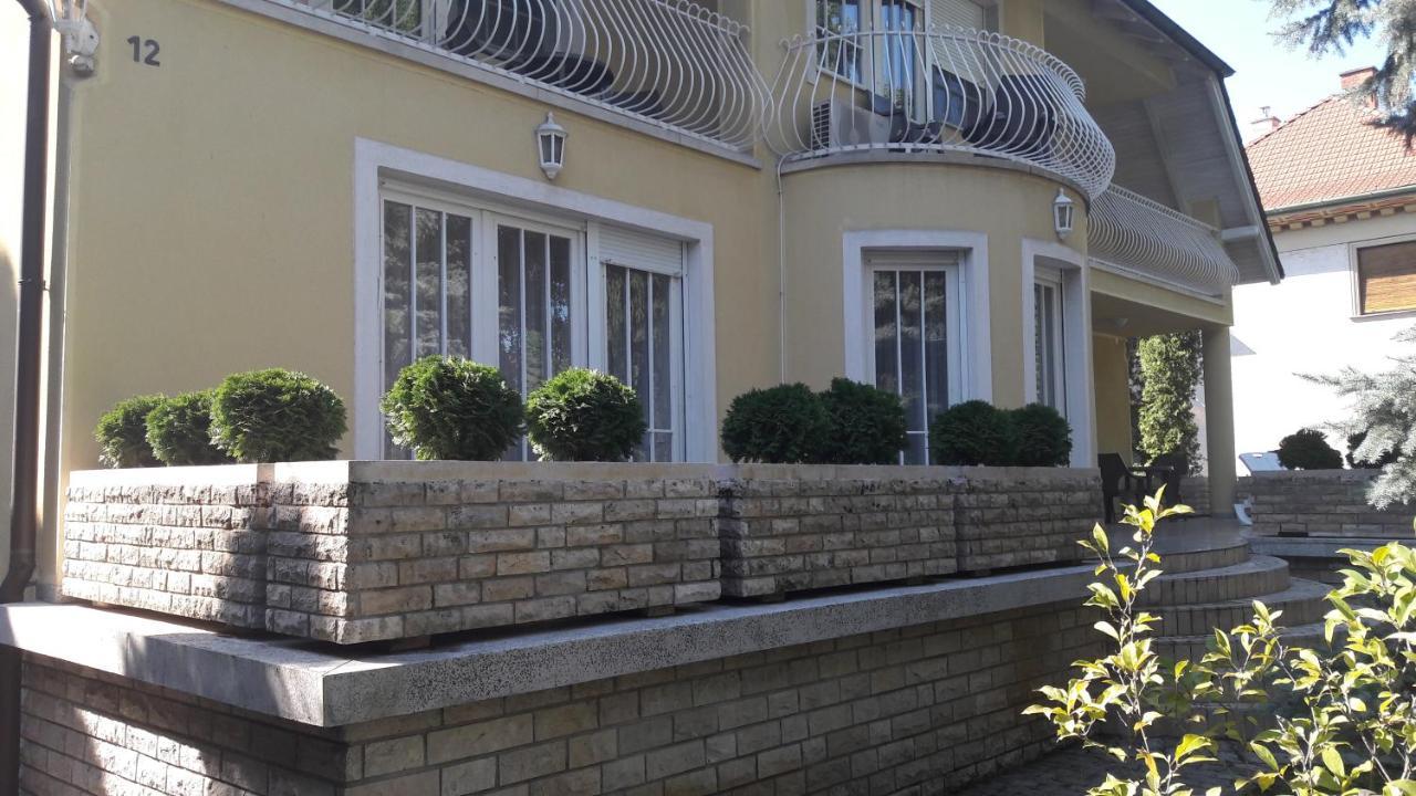 Pero Panzio Debrecen Exterior photo